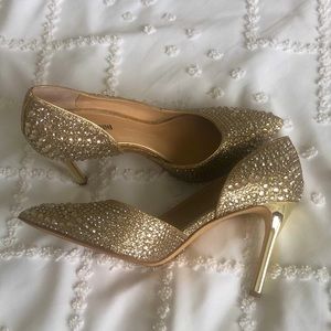 Gianni Bini - sand gold heels